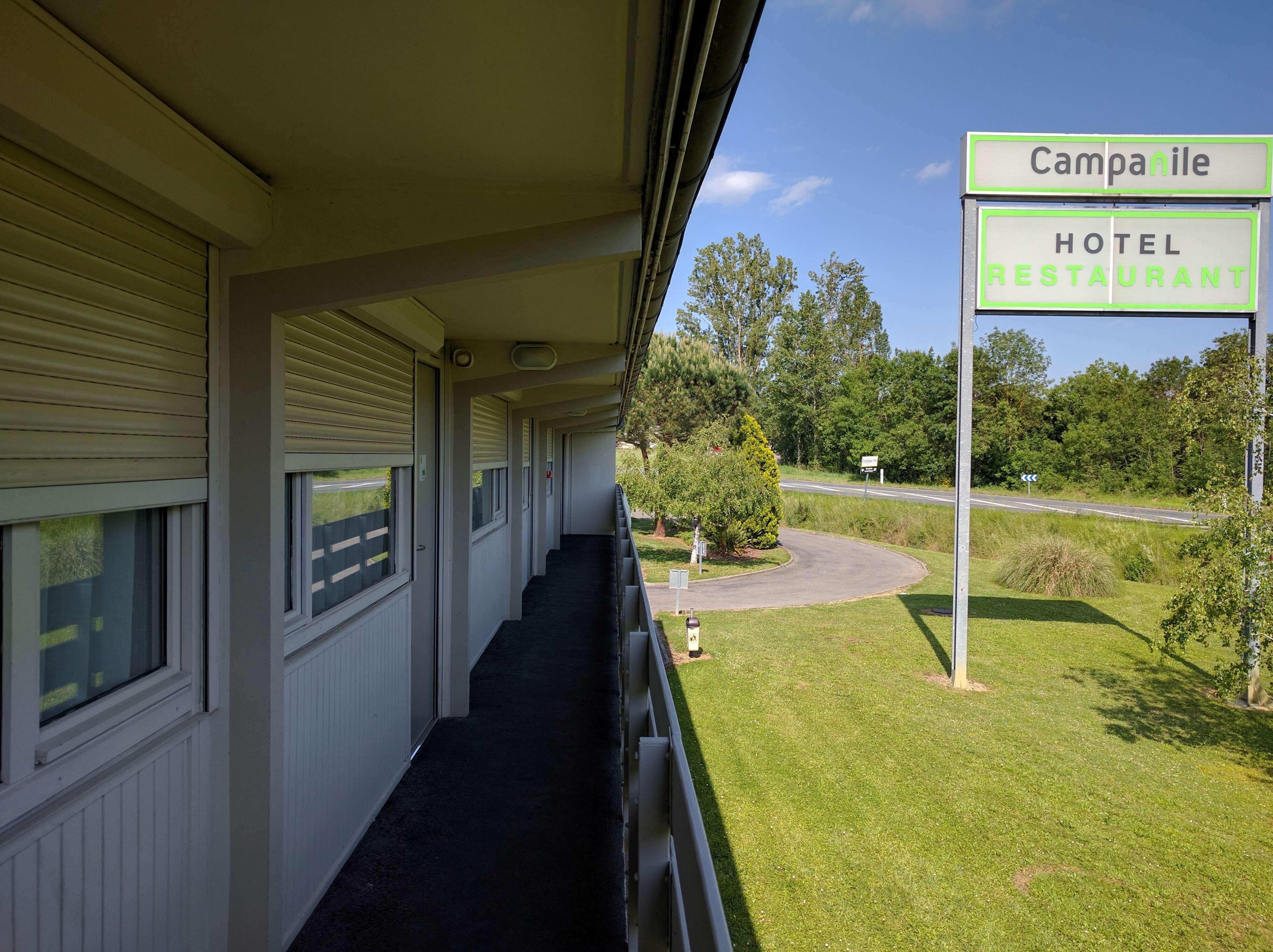 Campanile Hotel Auch Exterior photo